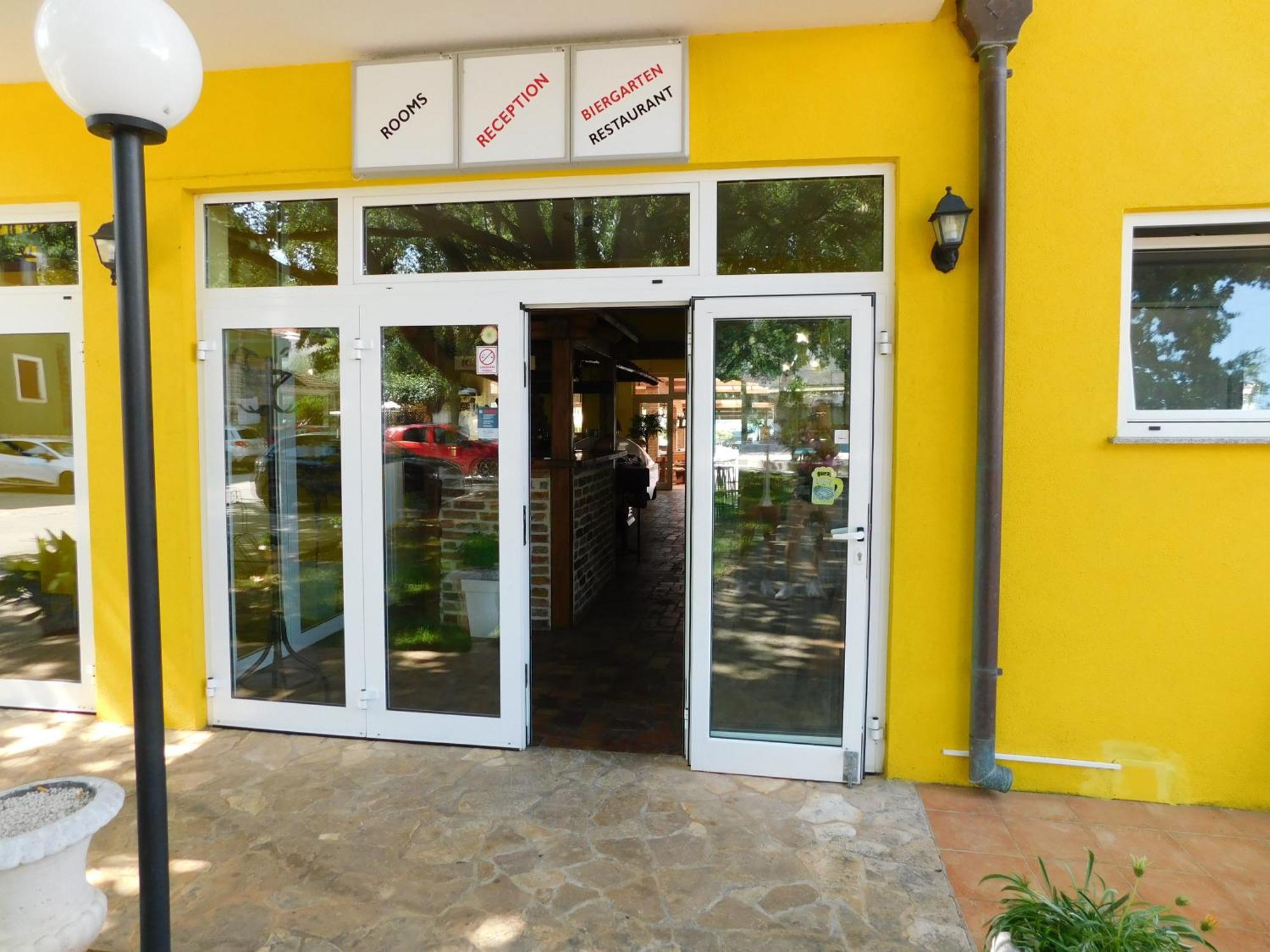 Biergarten Medulin Exterior photo