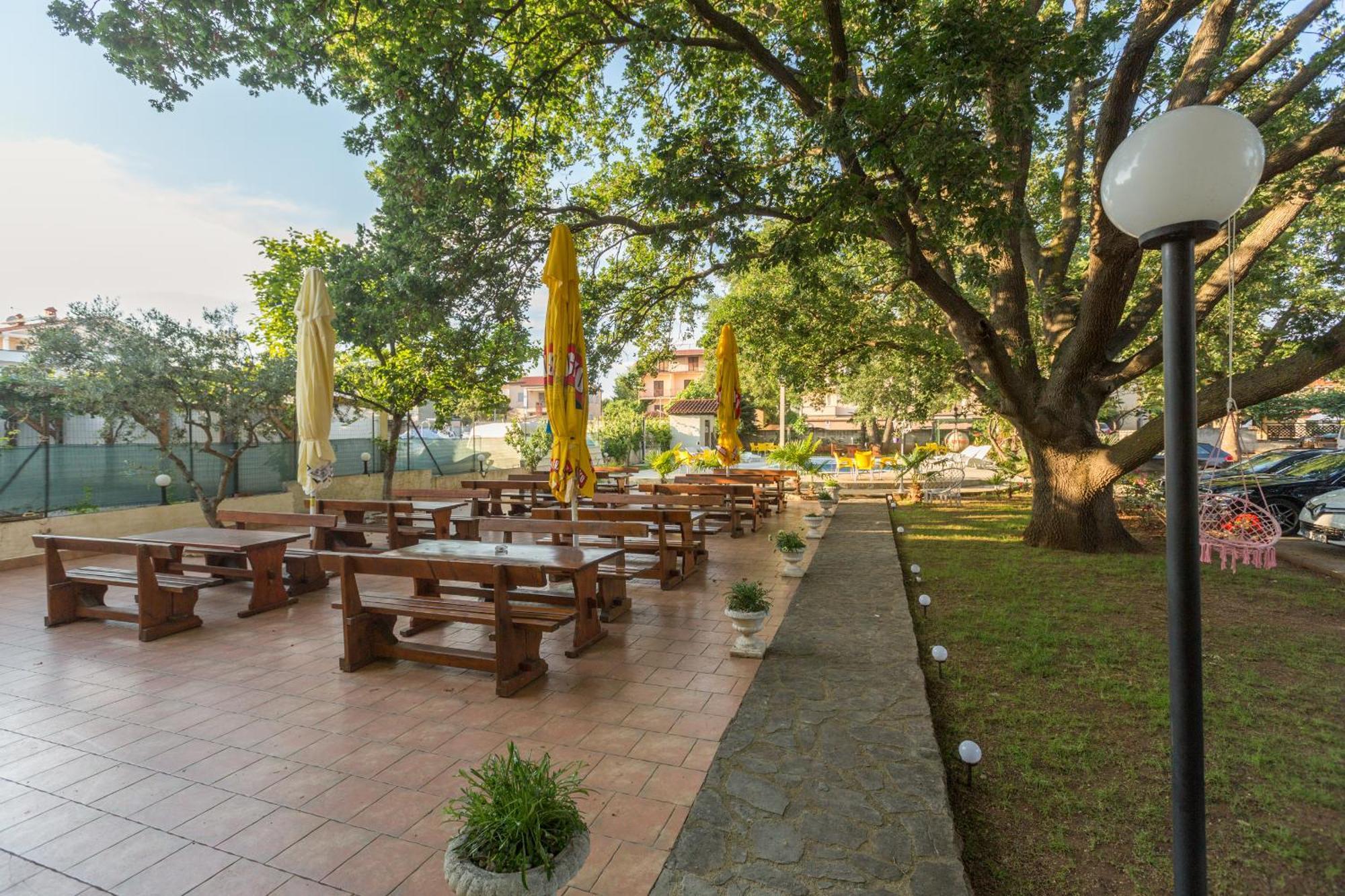 Biergarten Medulin Exterior photo